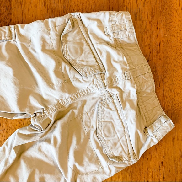 Old Navy • Cargo Pants - Picture 6 of 6